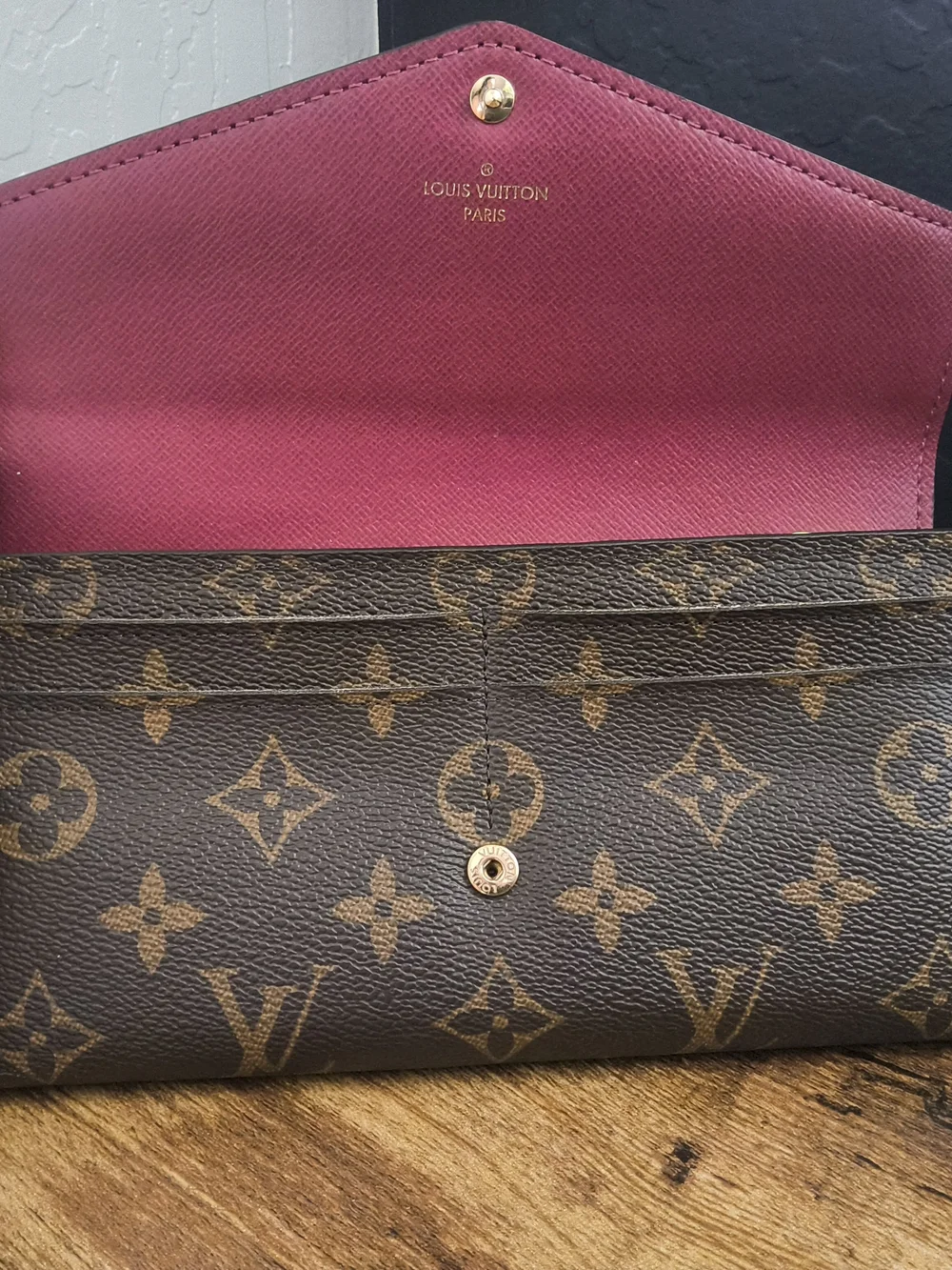 Louis Vuitton Monogram Sarah Envelope Wallet